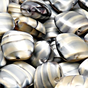 6pcs Czech Pressed Glass Rectangular Kidney Nugget Beads 13x15mm Beige Jet Striped Moonlight (26107)