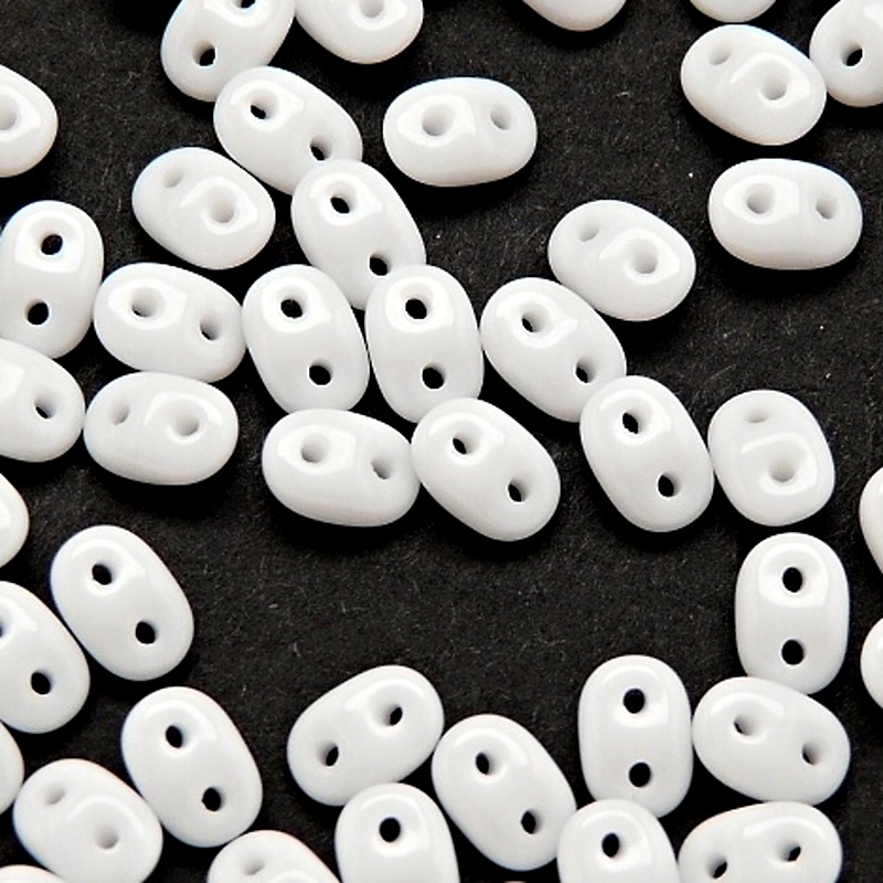 50pcs Czech Two Hole Pressed Glass Matubo SuperDuo Seed Beads 2,5x5mm Opaque Chalk White
